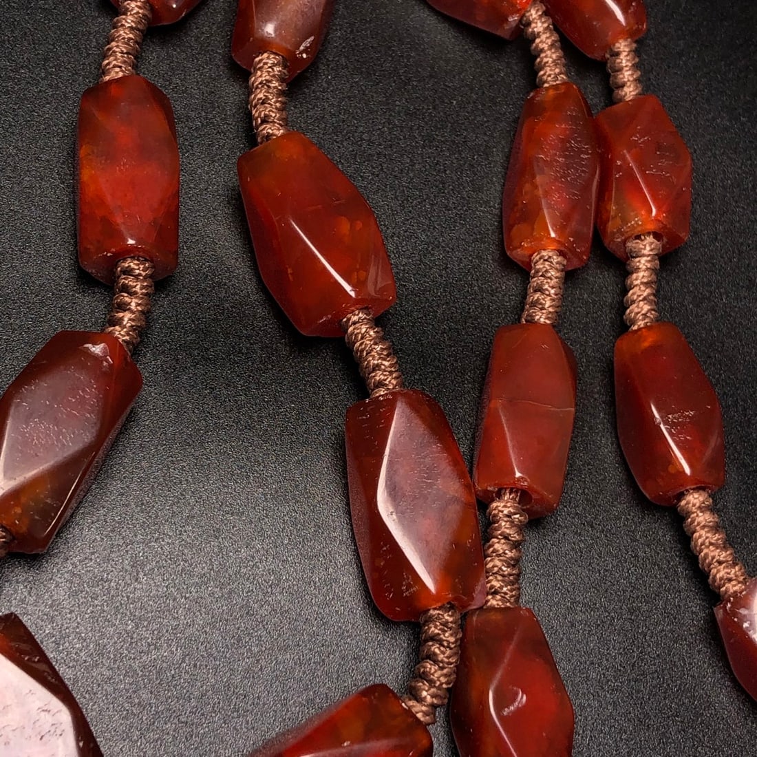 An Exquisite Agate Necklace - 7