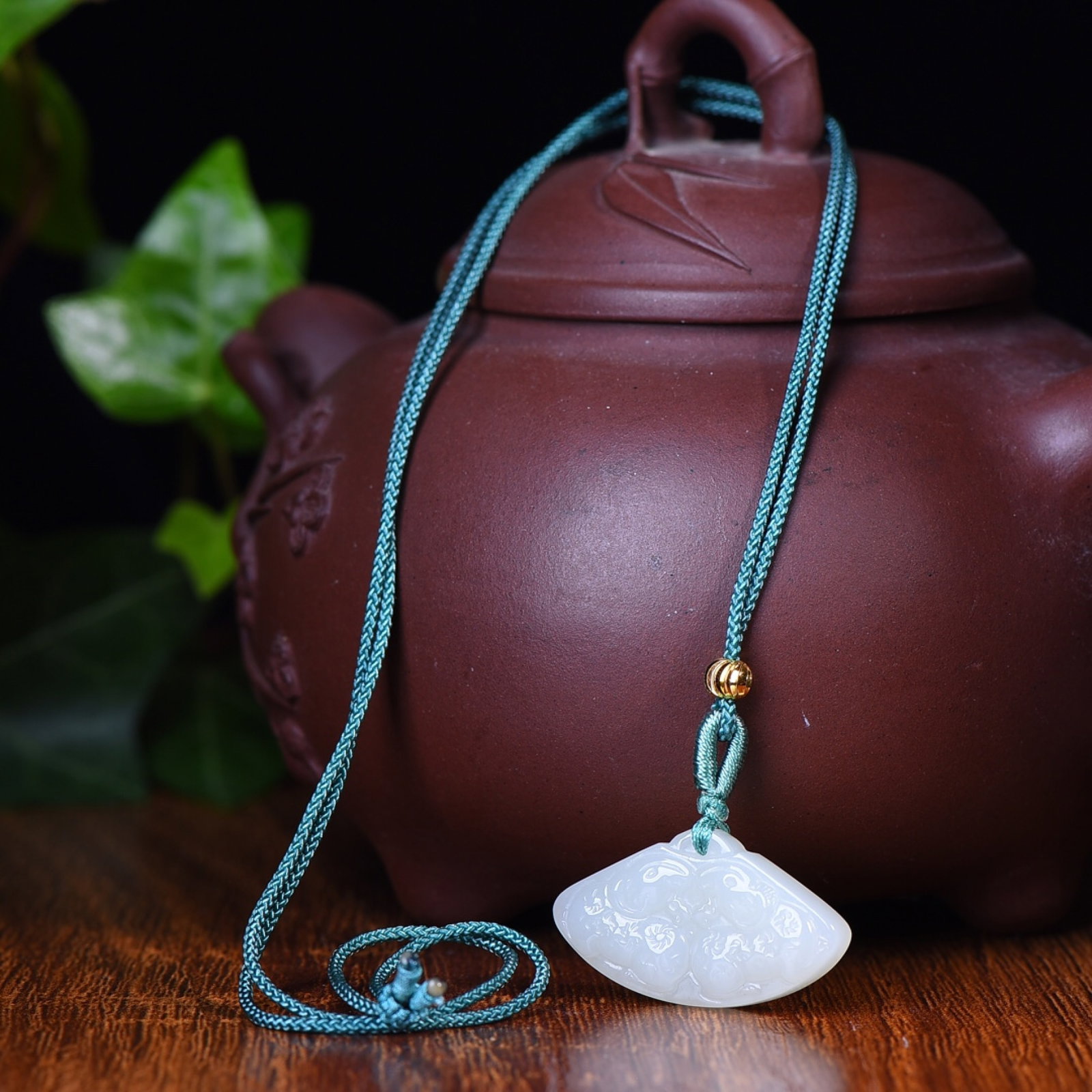 An Exquisite White Jade Goat Pattern Pendant - 4