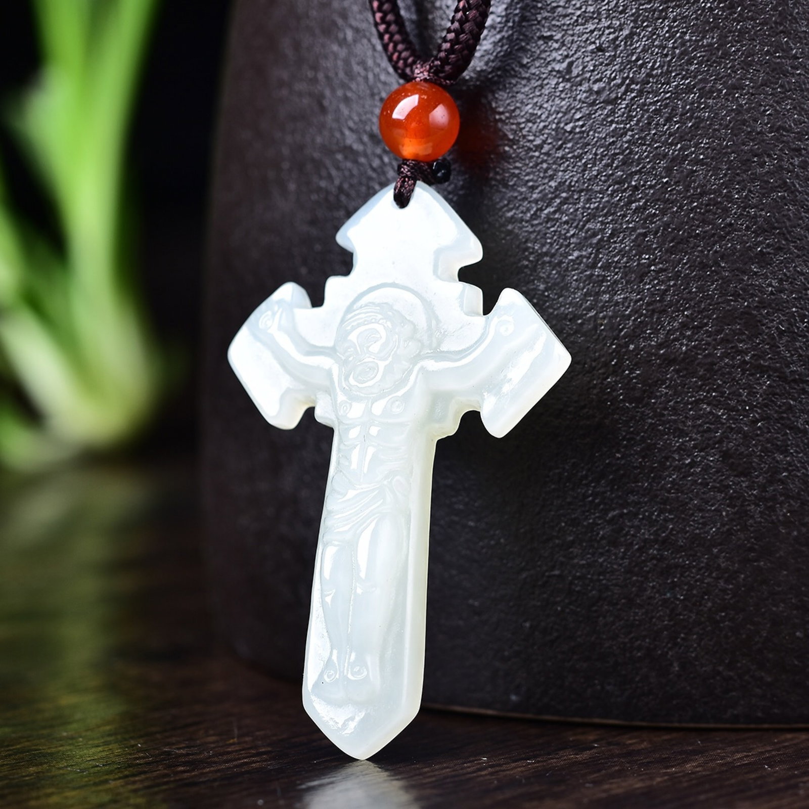 An Exquisite White Jade Pendant - 3