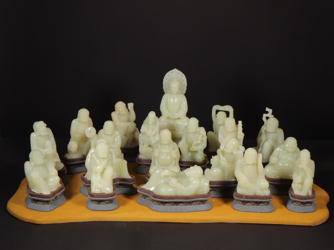 A Set of Fine White Jade Buddha Statue: A Set of Fine White Jade Buddha Statue Qing Dynasty, China Size:3inx1.9inx6.7in Size:5.1inx2inx2.1in Size:1.6inx1.7inx3.6in