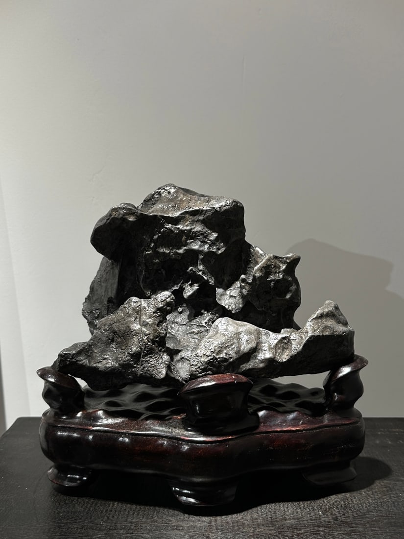 An Exquisite Lingbi Stone Rockery Ornament: An Exquisite Lingbi Stone Rockery Ornament Qing Dynasty, China Size:11inx10.2inx7.1in灵璧石文人山子摆件 中国清代