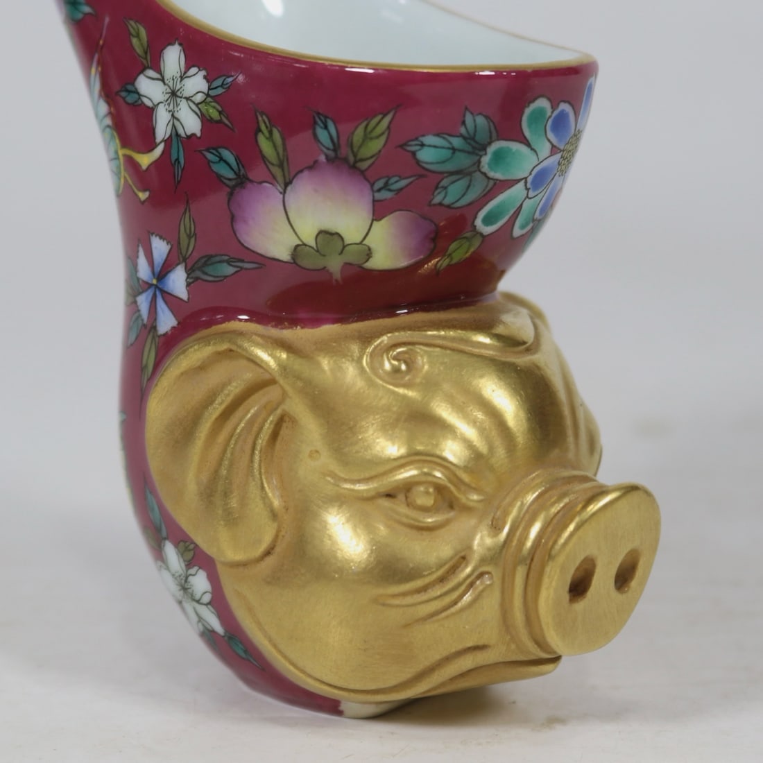 An Exquisite Enamel Painted Gold Flower and Fruit Pattern Cup - 8