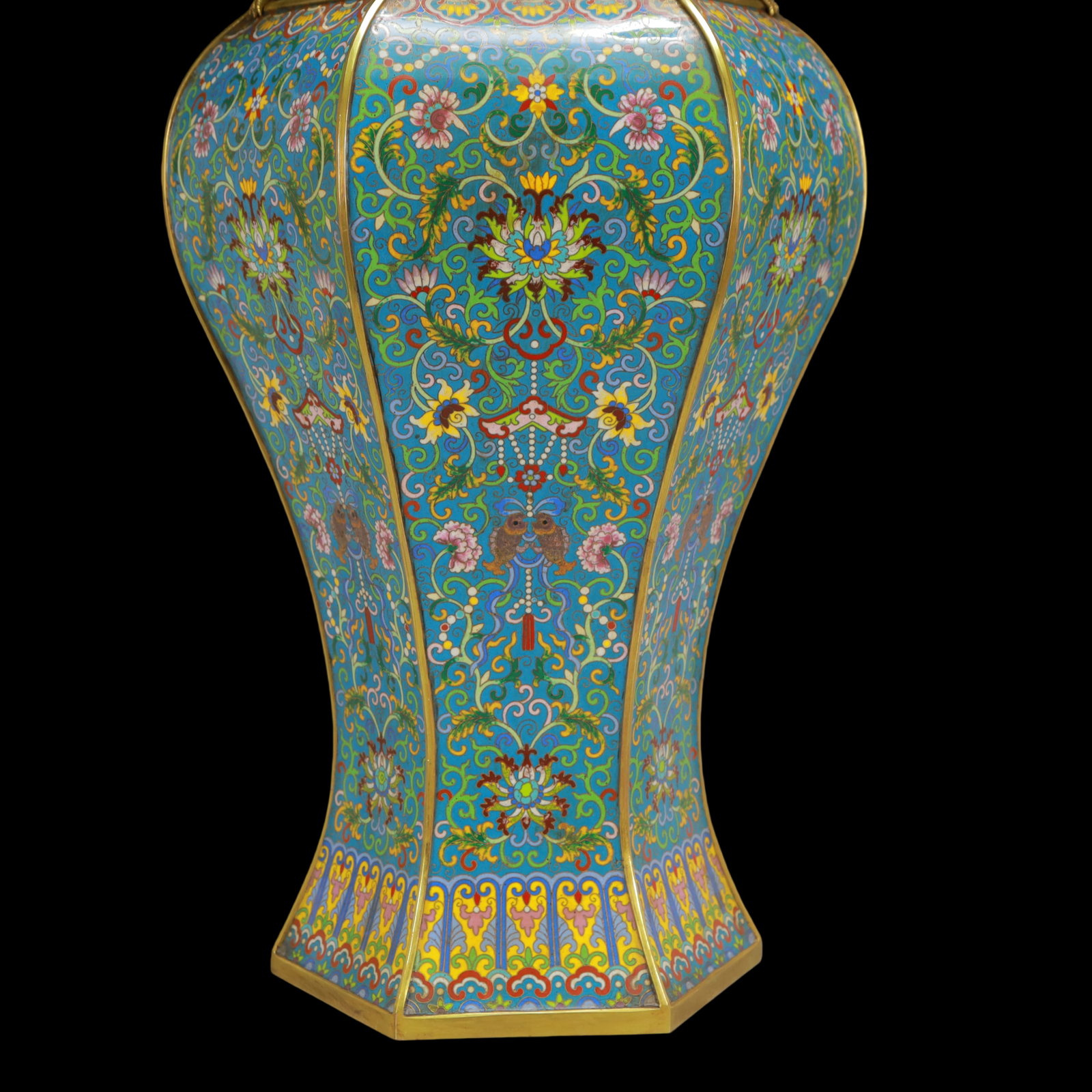 A Huge Cloisonne Lotus Pattern Phoenix-Ears Vase - 3