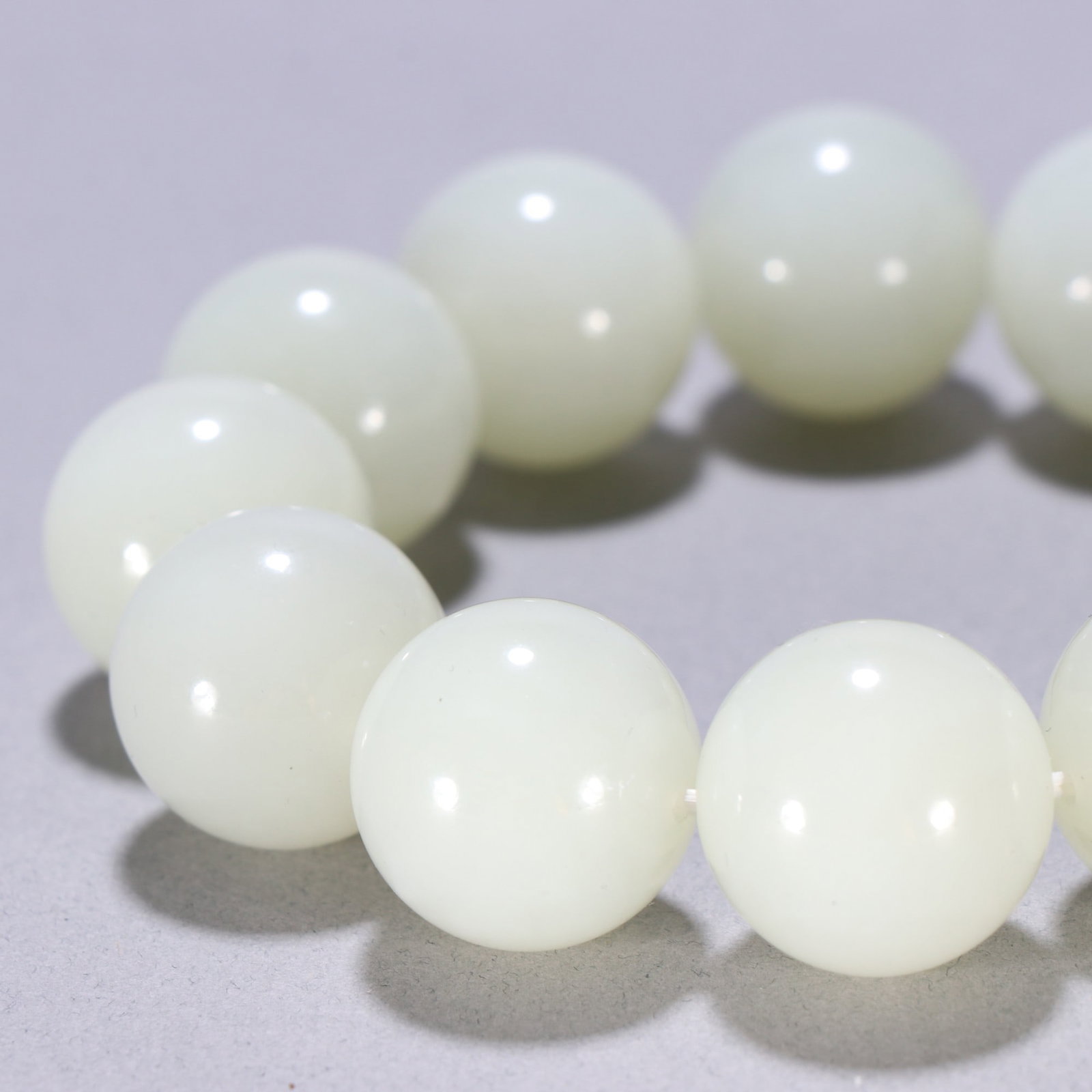 An Exquisite White Jade Bracelets - 4