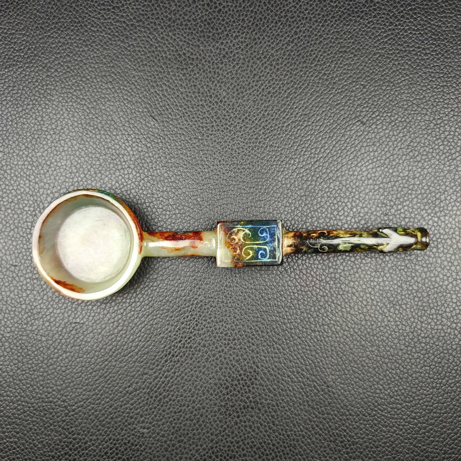 An Exquisite White Jade Spoon - 5