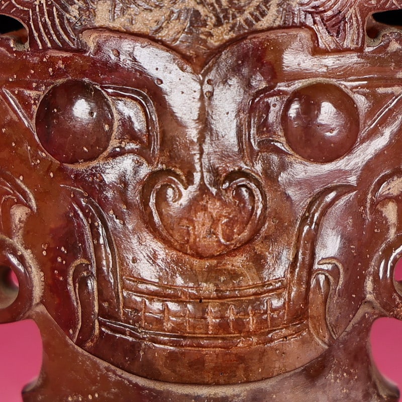 An Exquisite White Jade Human face Pattern Ornament - 2