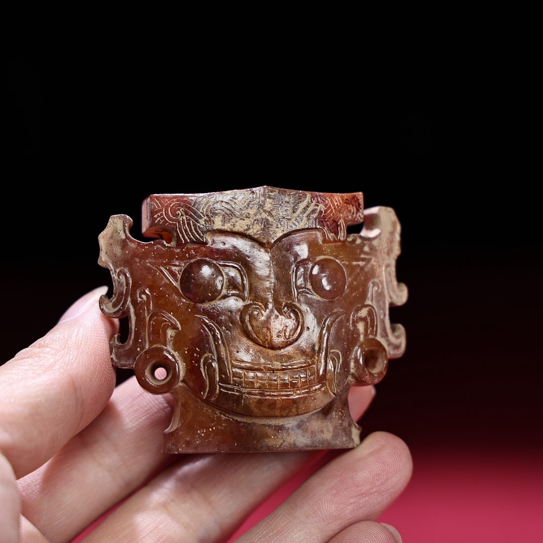 An Exquisite White Jade Human face Pattern Ornament - 9
