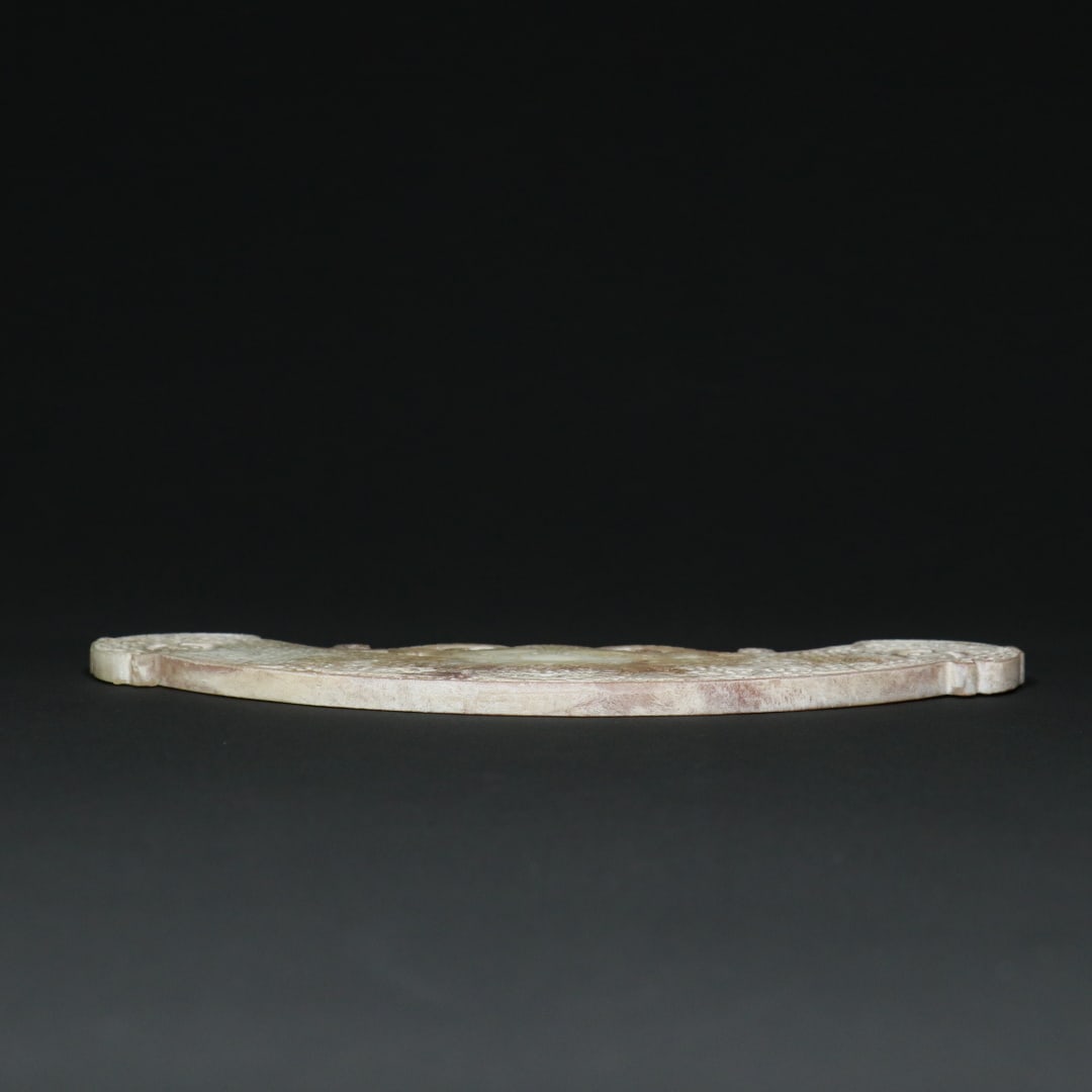 An Exquisite White Jade Dragon Pattern Ornament - 3