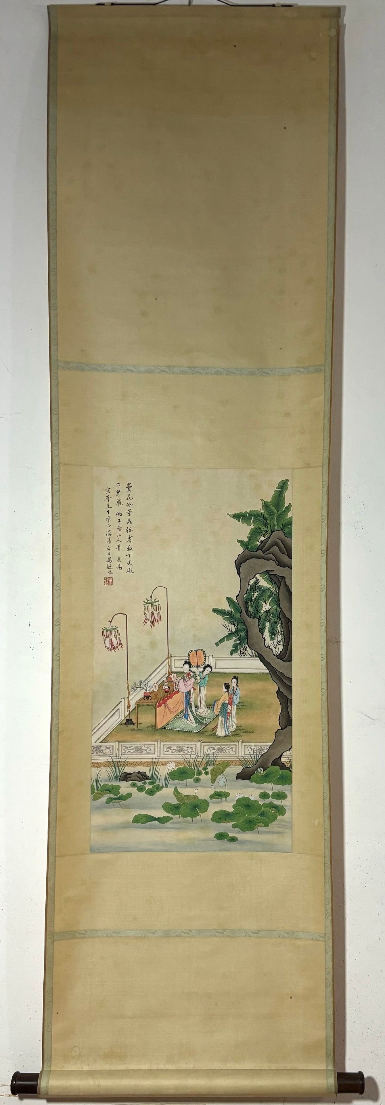 A Chinese Vertical Scroll Ink Painting of Character and Story on Paper: A Chinese Vertical Scroll Ink Painting of Character and Story on Paper Feng chaoran Without frame Size:26inx13.6in冯超然人物图