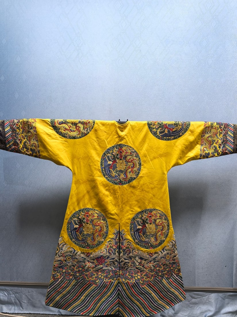 An Exquisite Kesi Imperial Robe - 5
