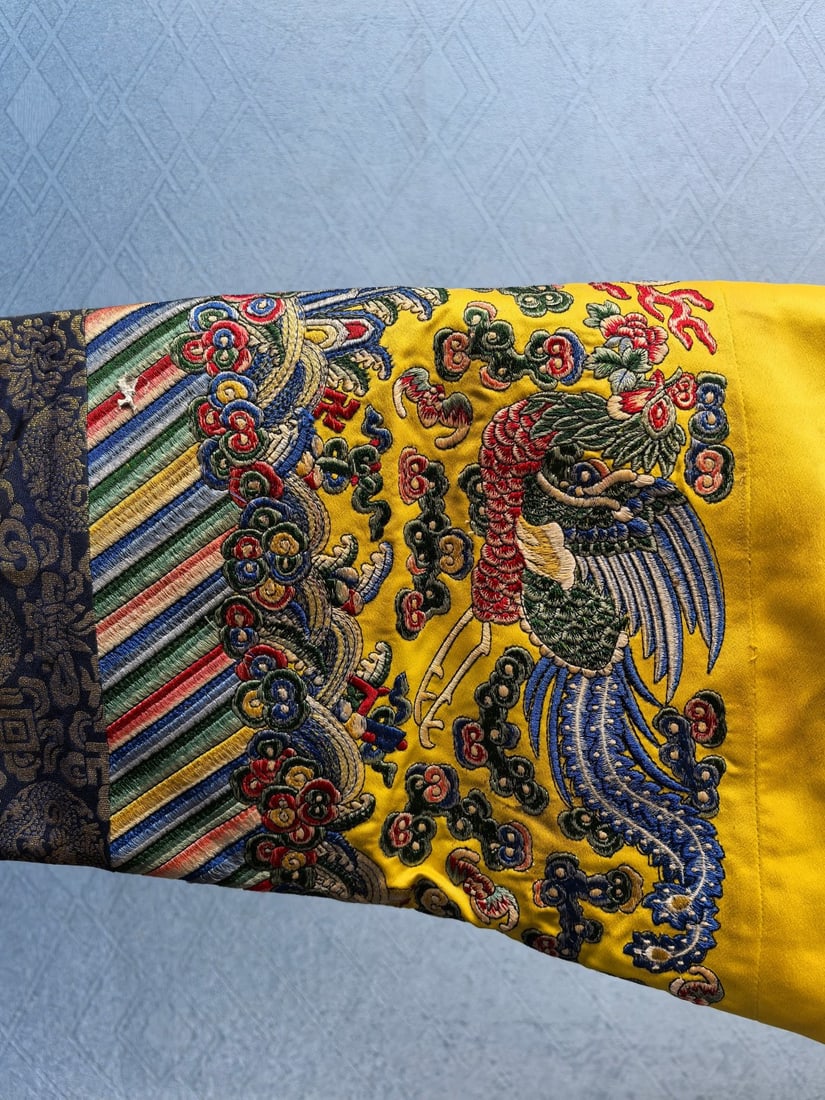 An Exquisite Kesi Imperial Robe - 9