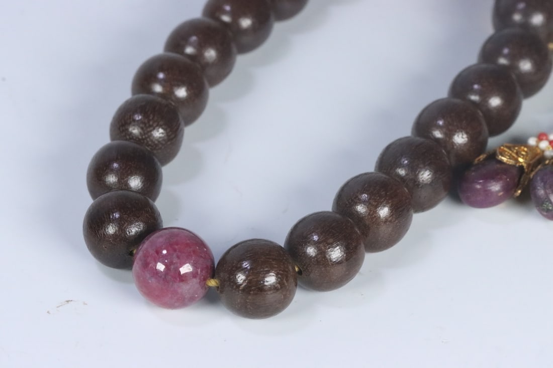 An Exquisite Ruby Inlaid Eaglewood Bracelets - 7