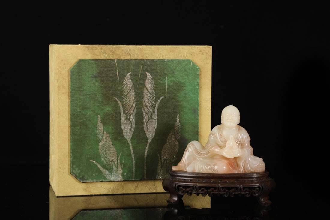 An Exquisite Shoushan Stone Statue of Arhat Ornament: An Exquisite Shoushan Stone Statue of Arhat Ornament Qing Dynasty, China Size:3inx3.9inx1.8in Weight:238g寿山石罗汉摆件 中国清代