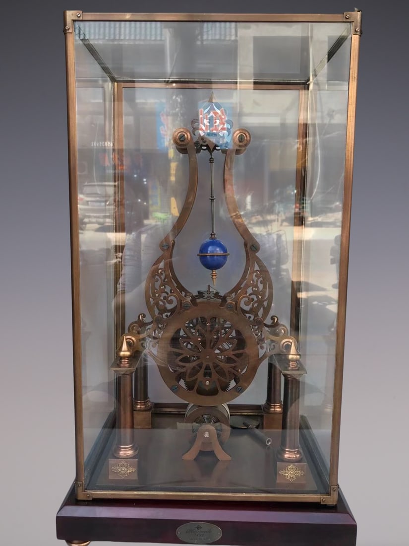 An Exquisite Bronze Clock - 5