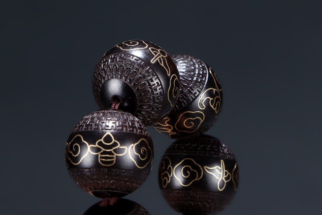 An Exquisite Eaglewood Auspicious Cloud Pattern Bracelets - 5
