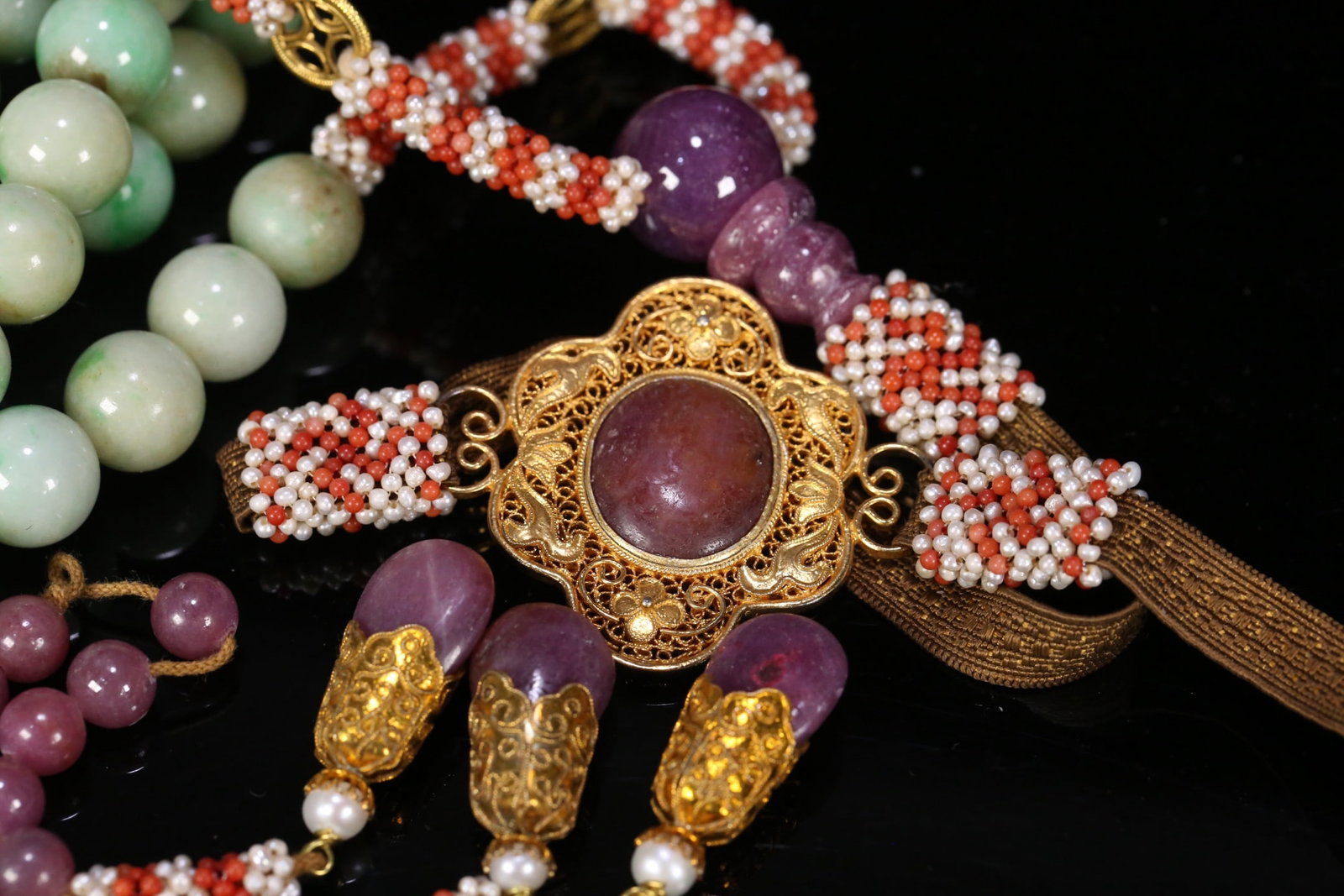 An Exquisite Jadeite Bracelets - 7
