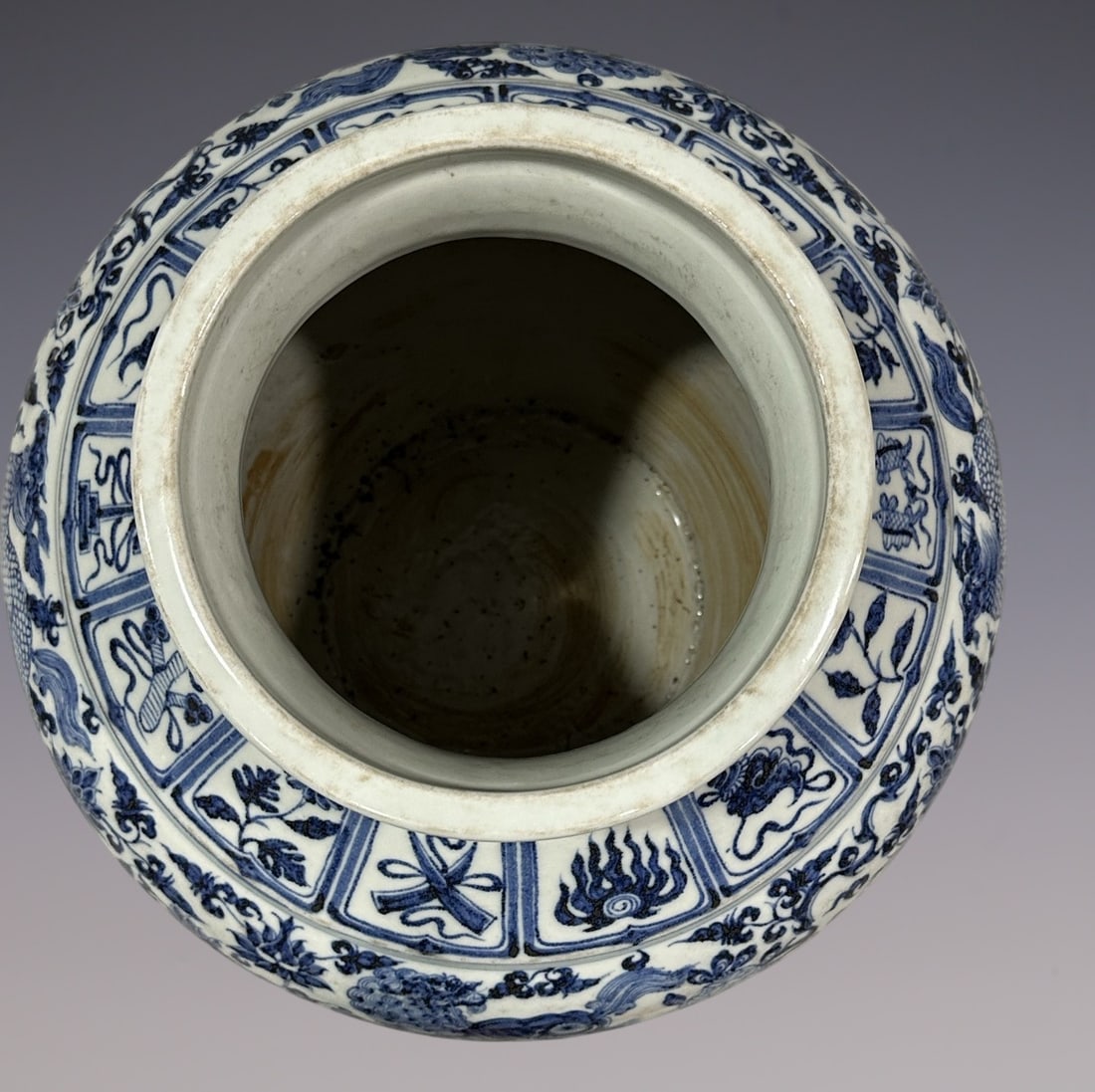 An Exquisite Blue and White Lotus Pattern Kylin Pattern Jar - 8