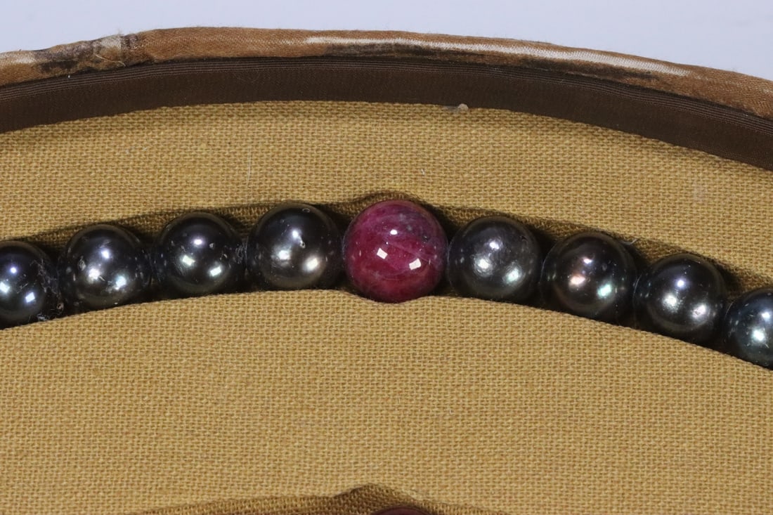 An Exquisite Gems Bracelets - 10