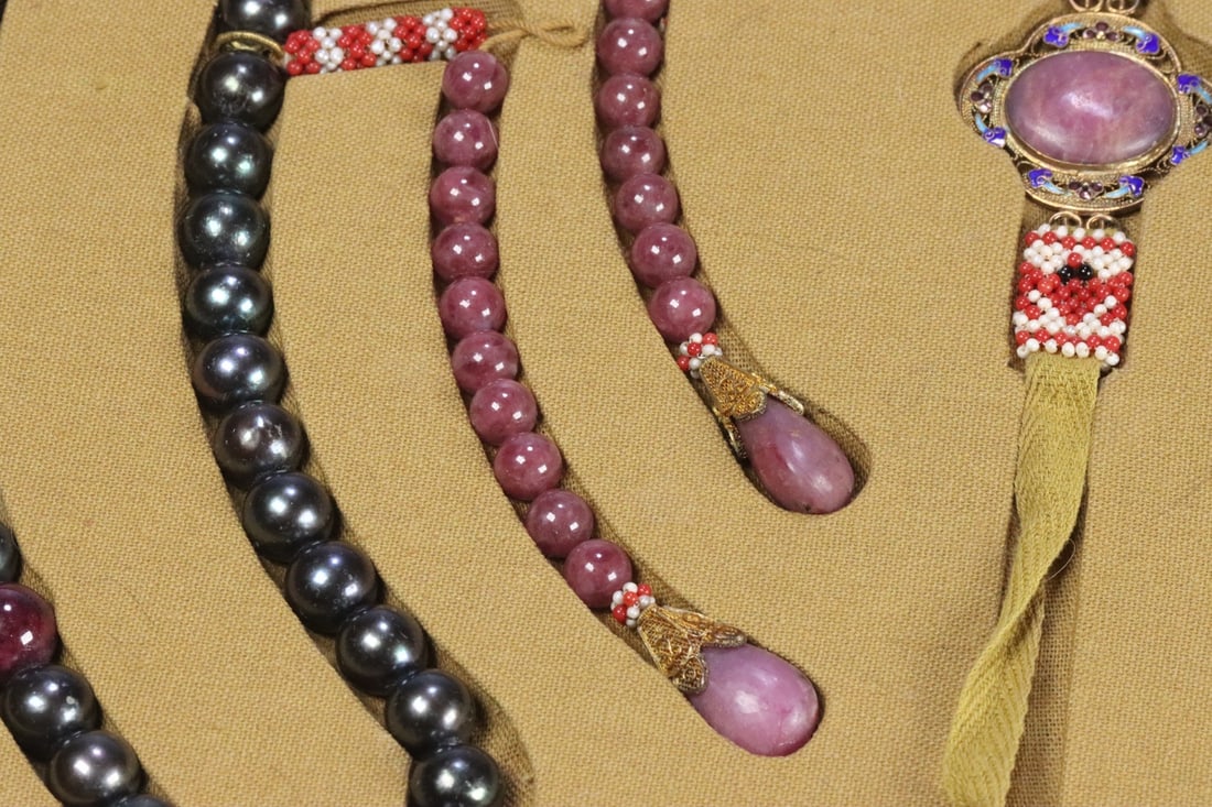 An Exquisite Gems Bracelets - 9