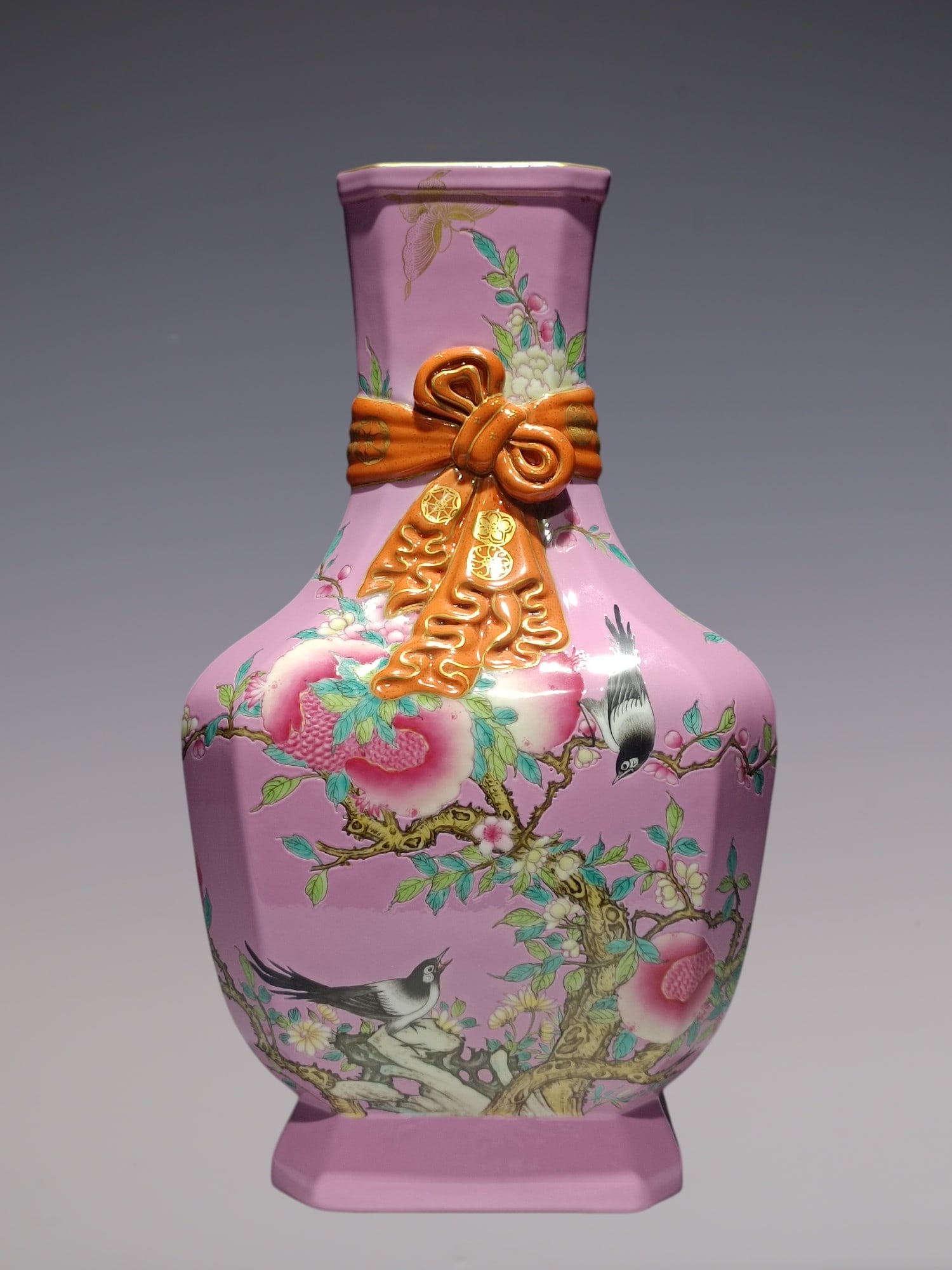 An Exquisite Enamel Flower and Bird Pattern Vase (1 of 9)