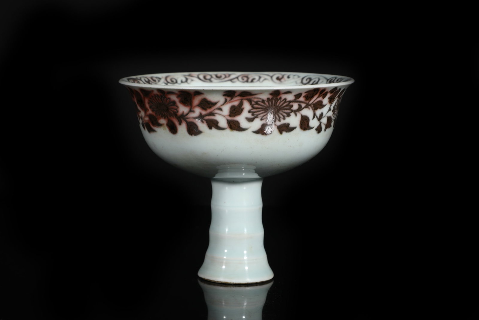 An Exquisite Underglaze-Red Flower Pattern Stem Bowl - 2