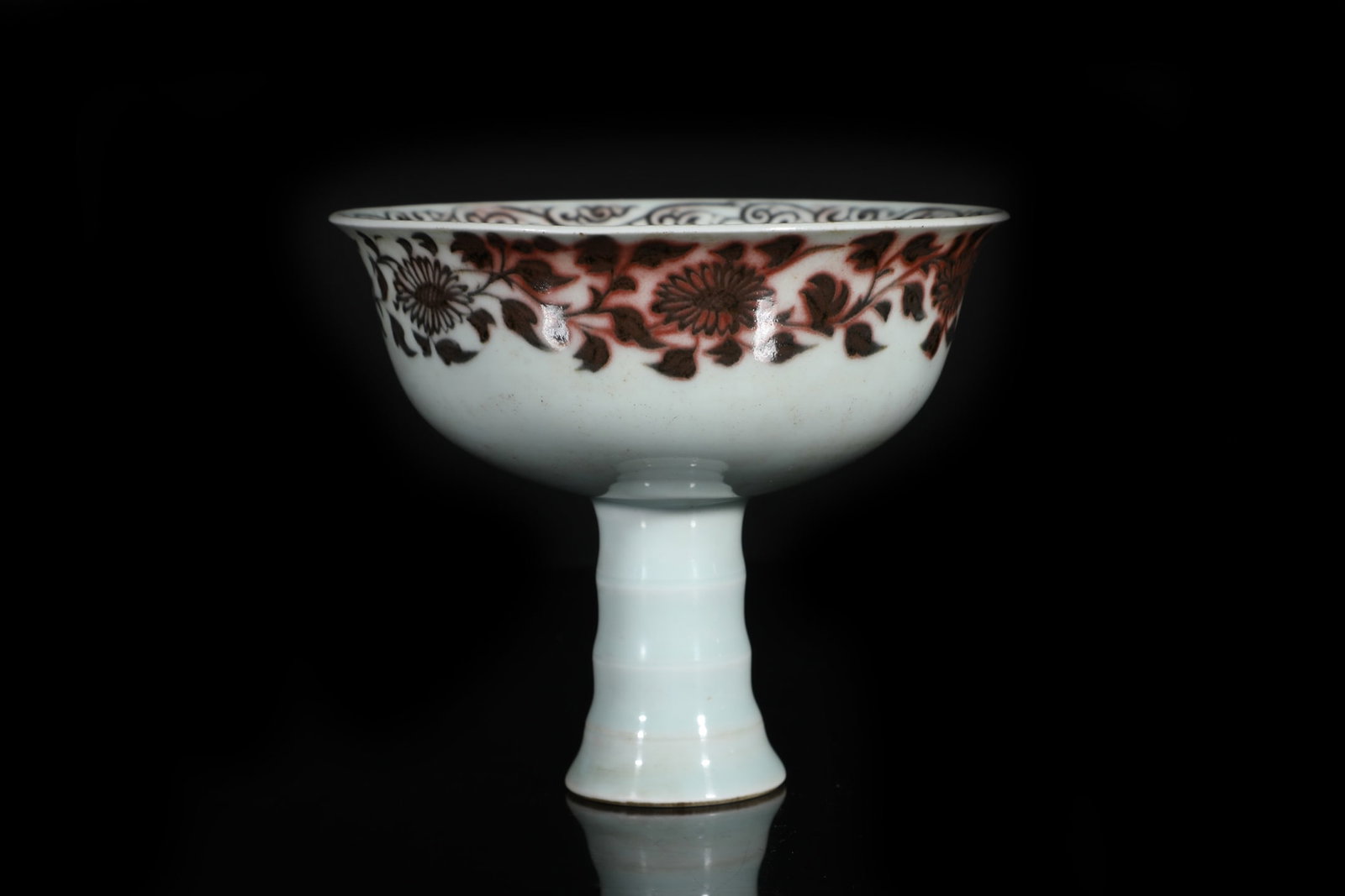 An Exquisite Underglaze-Red Flower Pattern Stem Bowl - 3