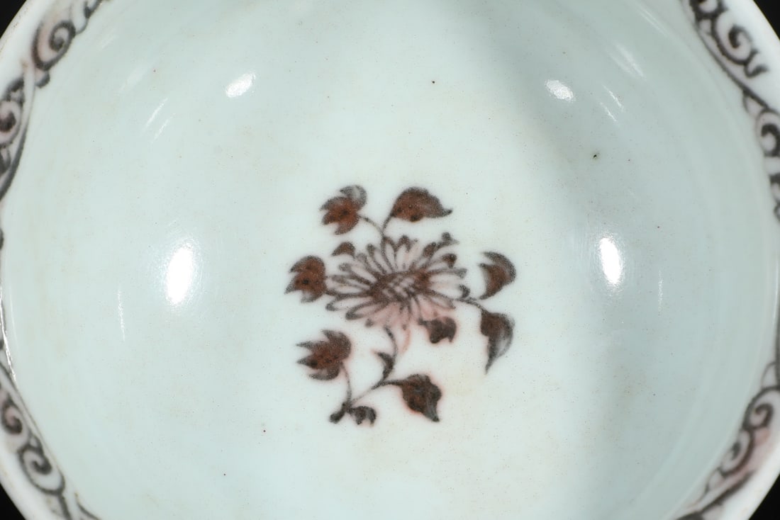 An Exquisite Underglaze-Red Flower Pattern Stem Bowl - 8