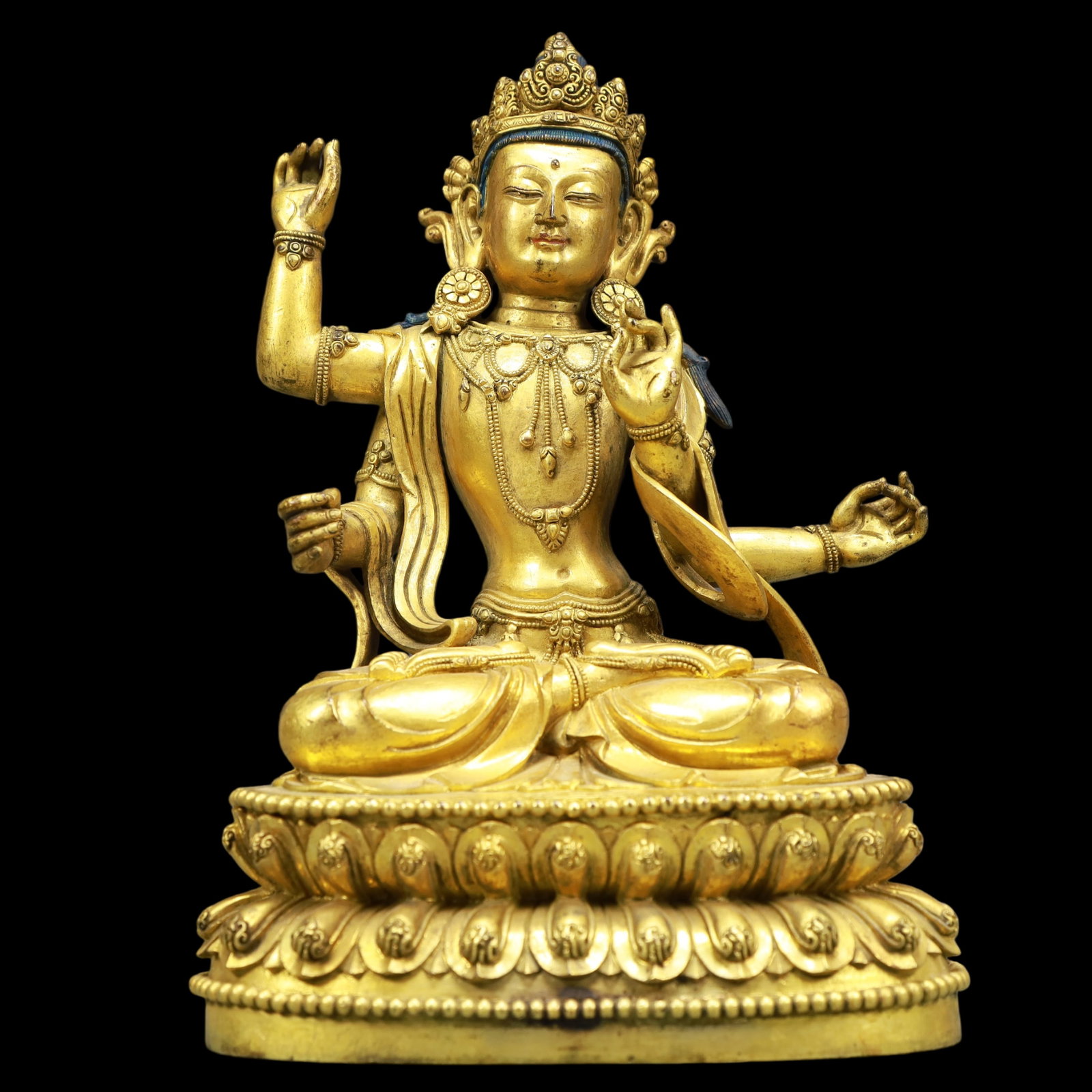 A Exquisite Gilt Bronze Statue of Manjusri: A Exquisite Gilt Bronze Statue of Manjusri Ming Dynasty, China Yongle Six-character Mark Size:6.7inx8.3inx9.8in Weight:3050g铜鎏金文殊菩萨佛像