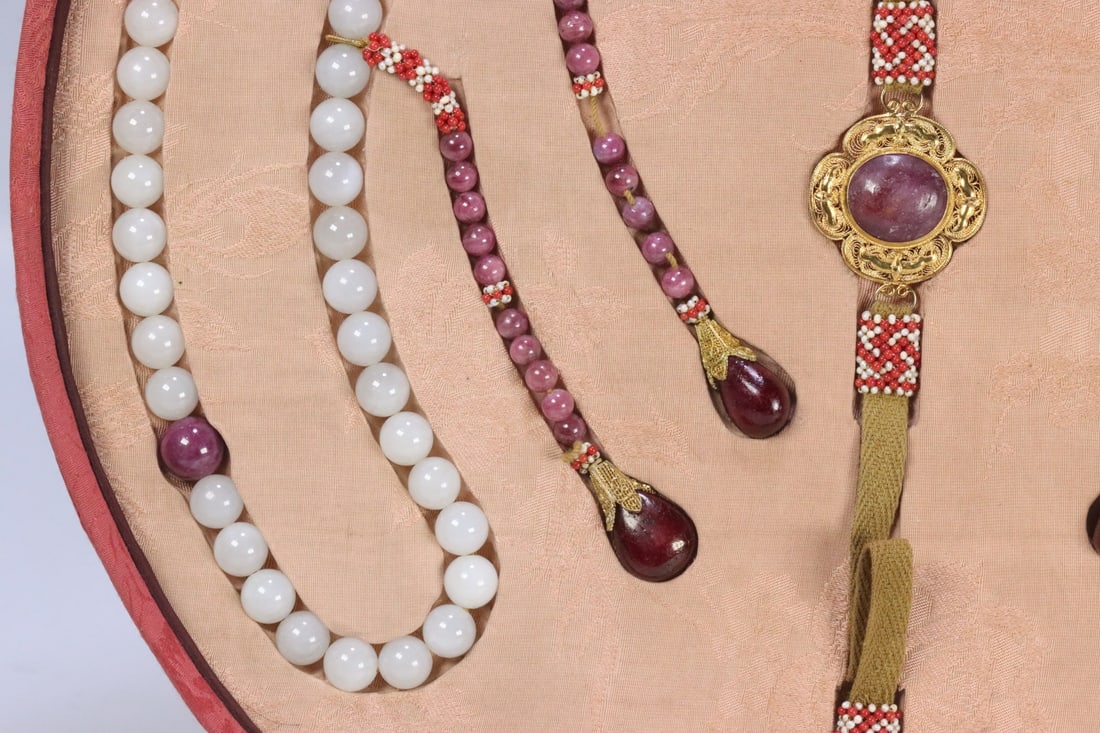 An Exquisite Gems Bracelets - 4