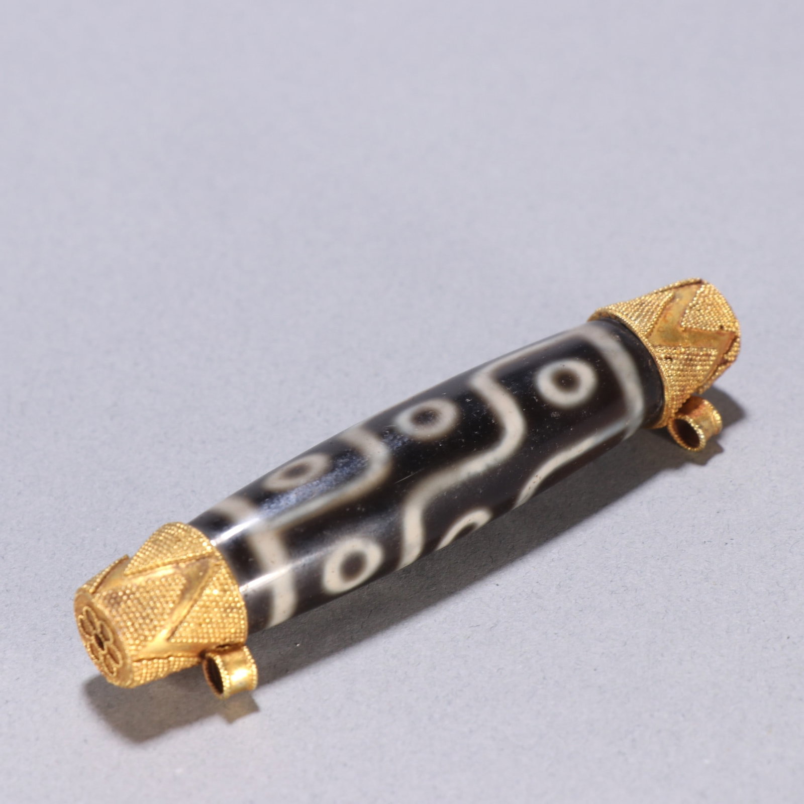 An Exquisite Dzi Bead Ornament - 5