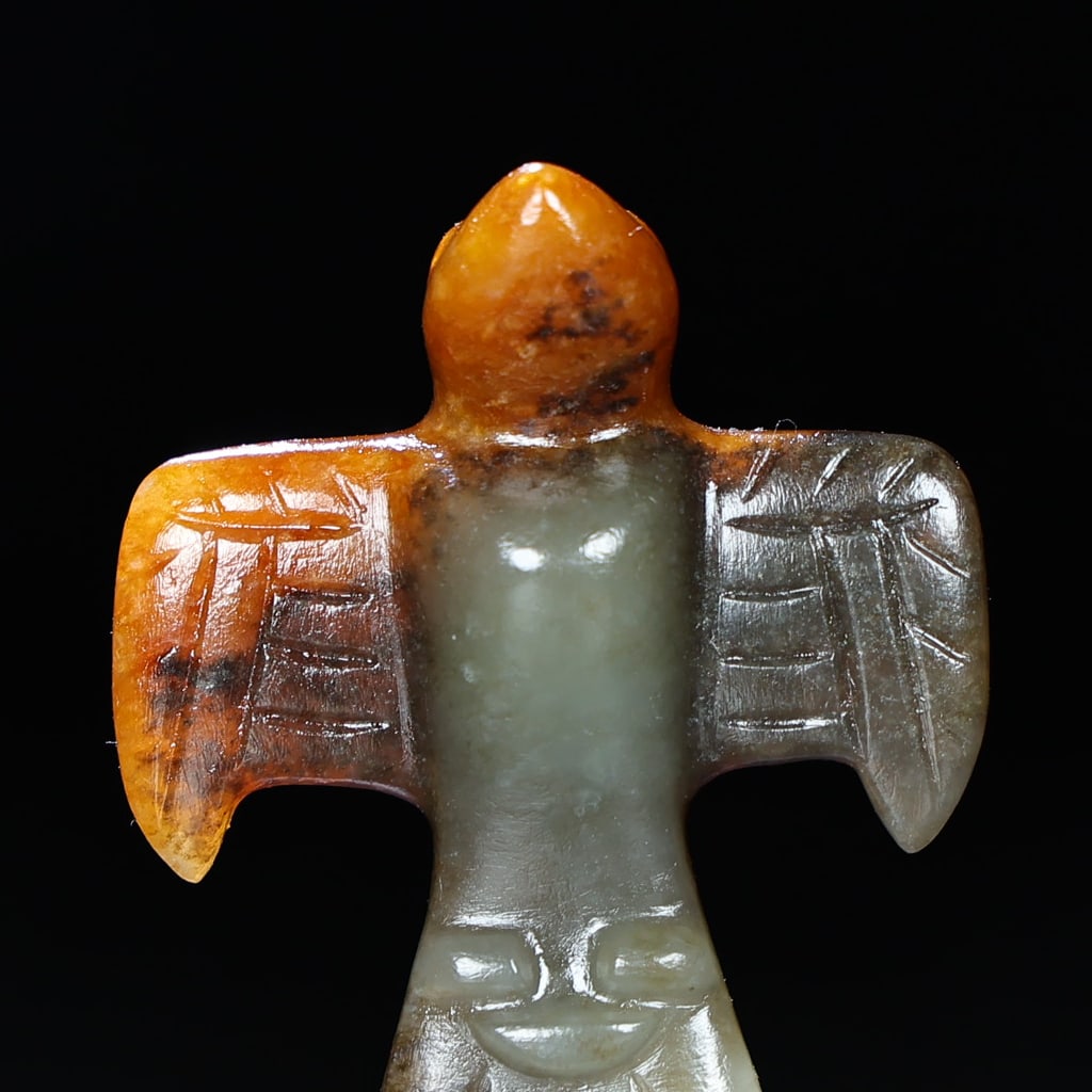 An Exquisite White Jade Eagle Pendant - 2