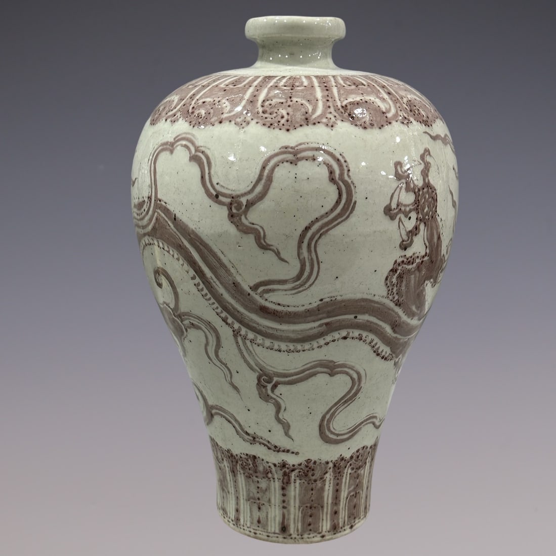An Exquisite Underglaze-Red Dragon Pattern Vase - 4
