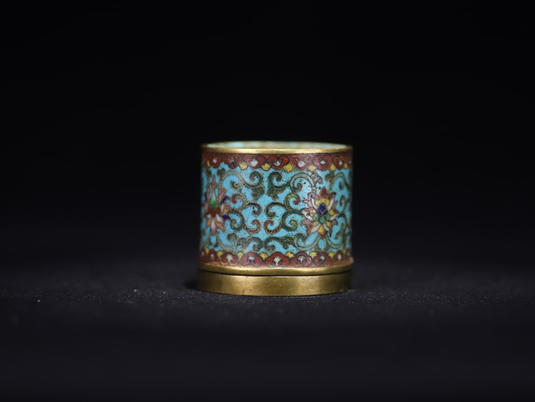 An Exquisite Cloisonne Lotus Pattern Box - 2