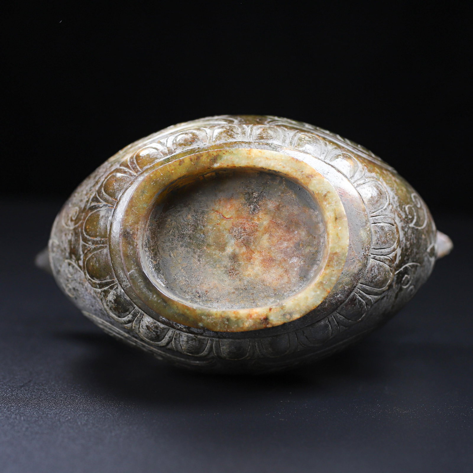 An Exquisite White Jade Phoenix Pattern Vase - 3