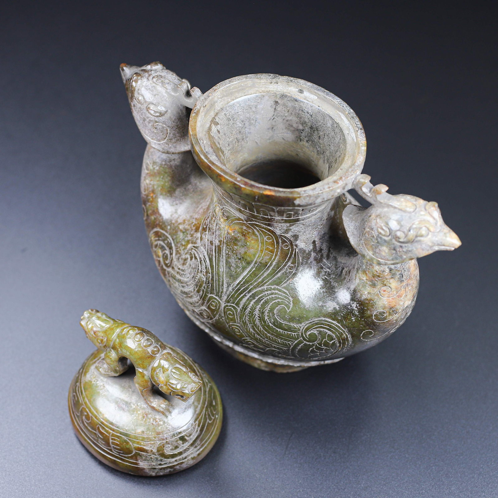 An Exquisite White Jade Phoenix Pattern Vase - 4