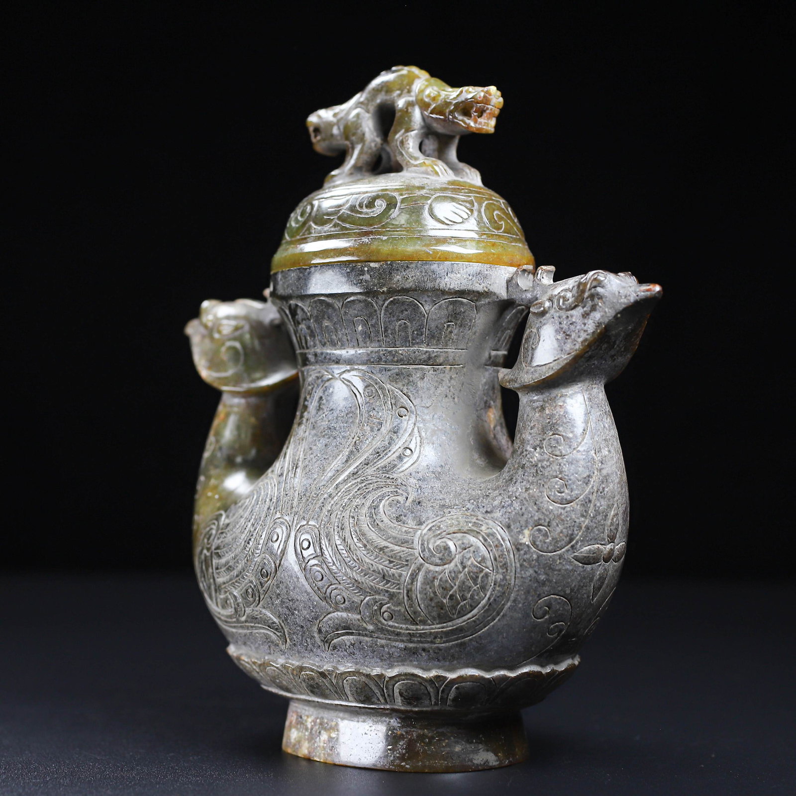 An Exquisite White Jade Phoenix Pattern Vase - 7