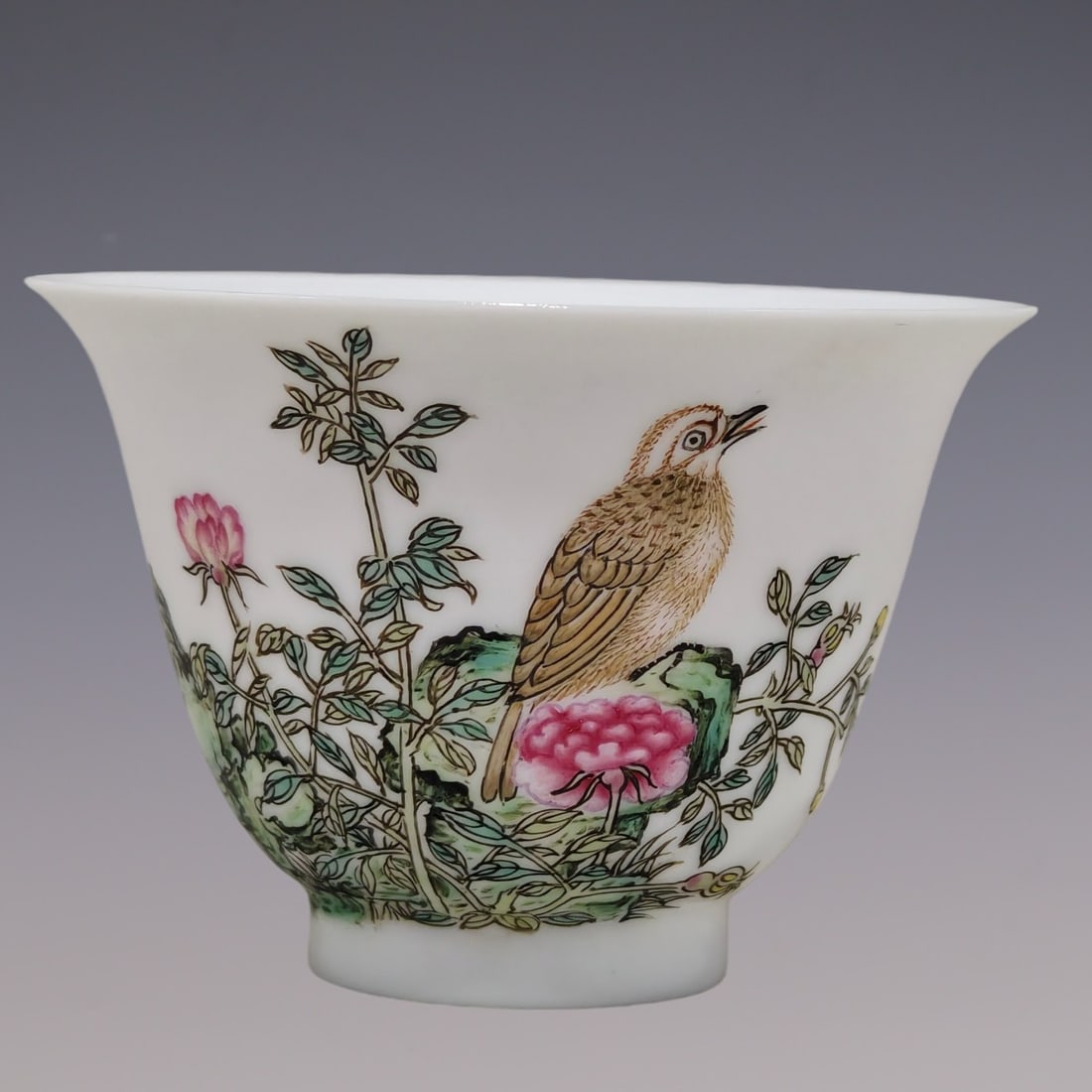 An Exquisite Enamel Flower and Bird Pattern with poem Cup: An Exquisite Enamel Flower and Bird Pattern with poem Cup Qing Dynasty, China Yongzheng Four-character Mark Size:1.8inx2.7in珐琅花鸟薄胎铃铛杯