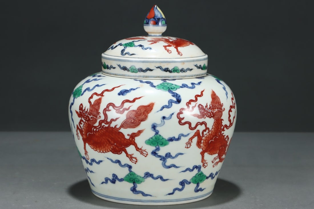 An Exquisite Doucai Kylin Pattern Jar - 4