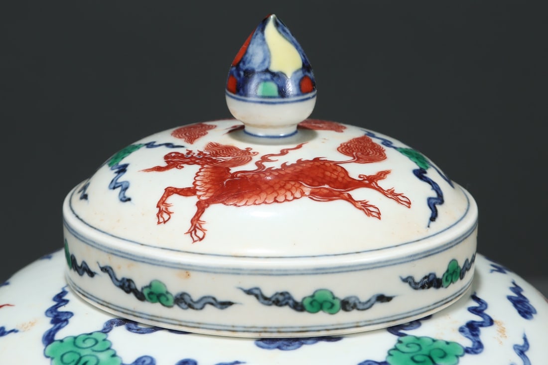 An Exquisite Doucai Kylin Pattern Jar - 5