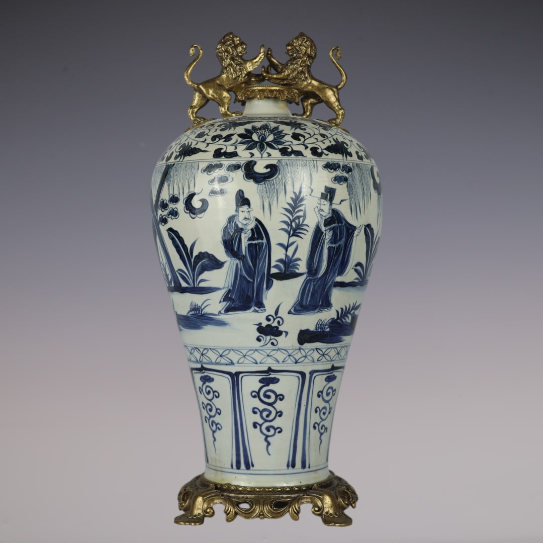 An Exquisite Blue and White Inlaid Bronze Character and Story Pattern Lotus Pattern Double-Ears Vase: An Exquisite Blue and White Inlaid Bronze Character and Story Pattern Lotus Pattern Double-Ears Vase Yuan Dynasty, China Size:21.3inx9.1in青花人物故事镶໢