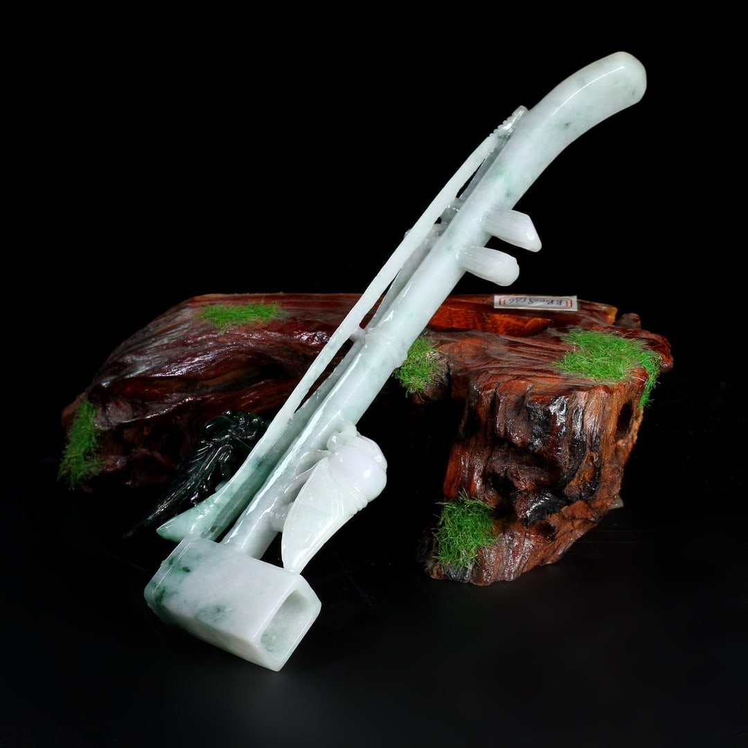 An Exquisite Jadeite Cicada Pattern Ornament - 5