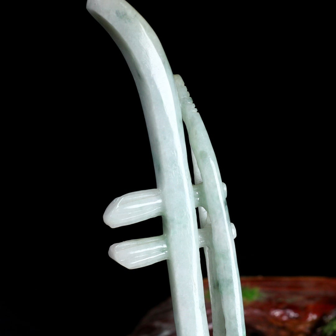 An Exquisite Jadeite Cicada Pattern Ornament - 7