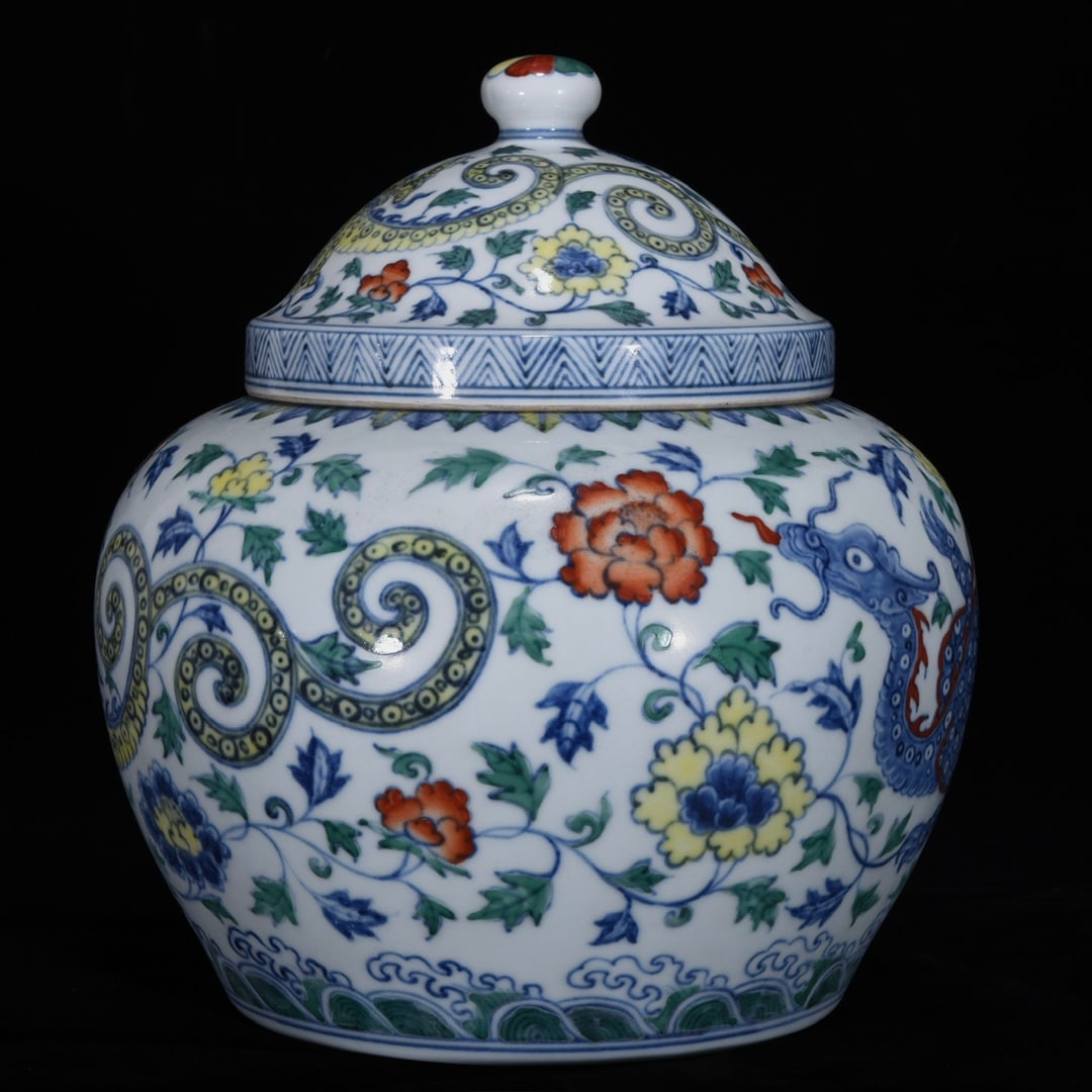An Exquisite Doucai Dragon Pattern Lotus Pattern Seawater Pattern Jar - 2