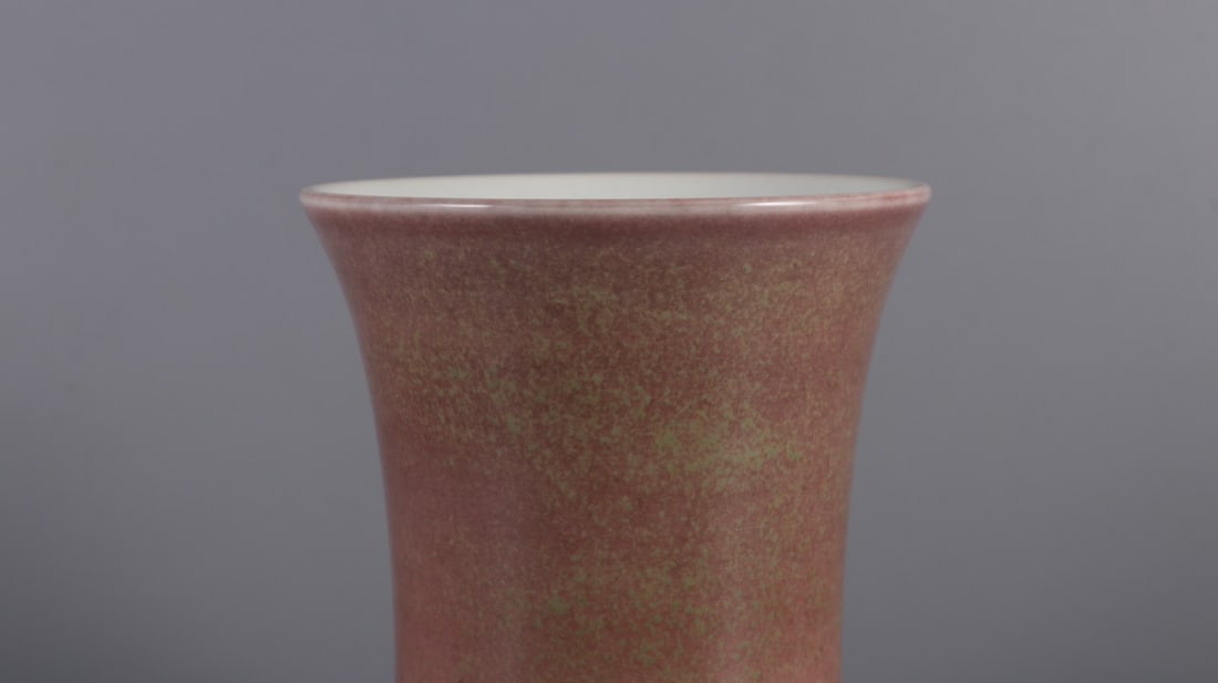 An Exquisite PeachBloom-Glazed Brush Pot - 3