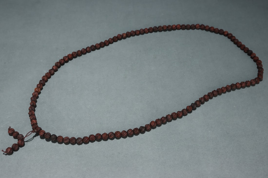 An Exquisite Eaglewood Bracelets - 3