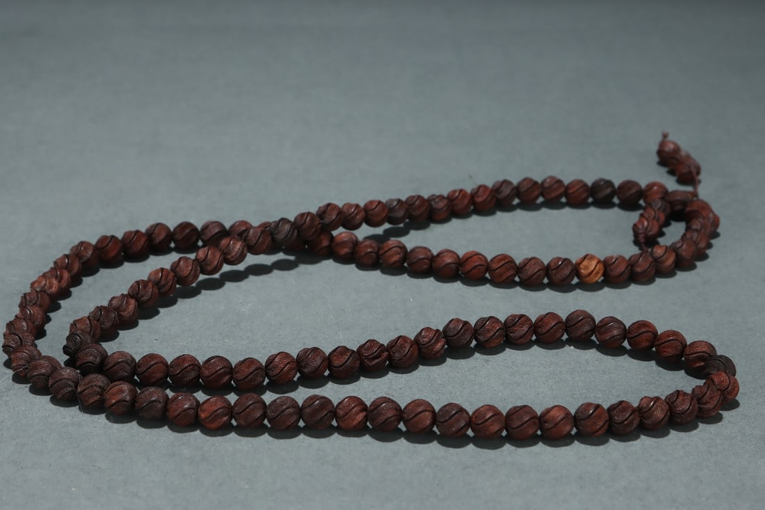 An Exquisite Eaglewood Bracelets - 7