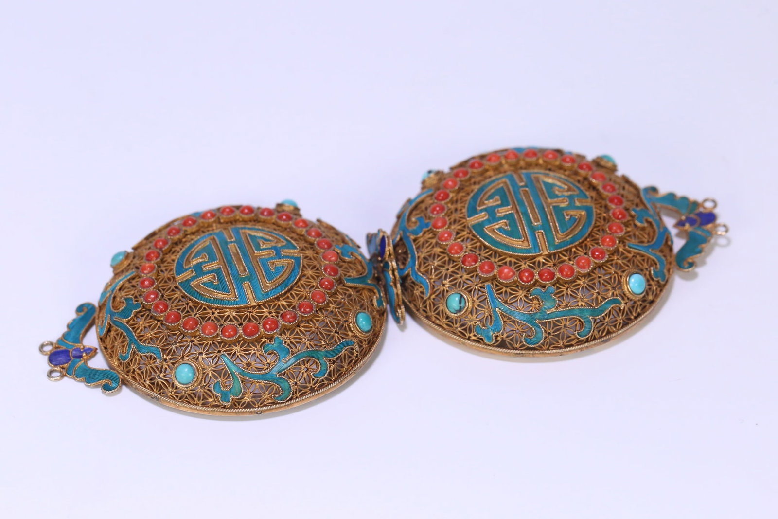 An Exquisite Gilt Silver Inlaid Turquoise Bats and Peach Pattern Pendant - 5