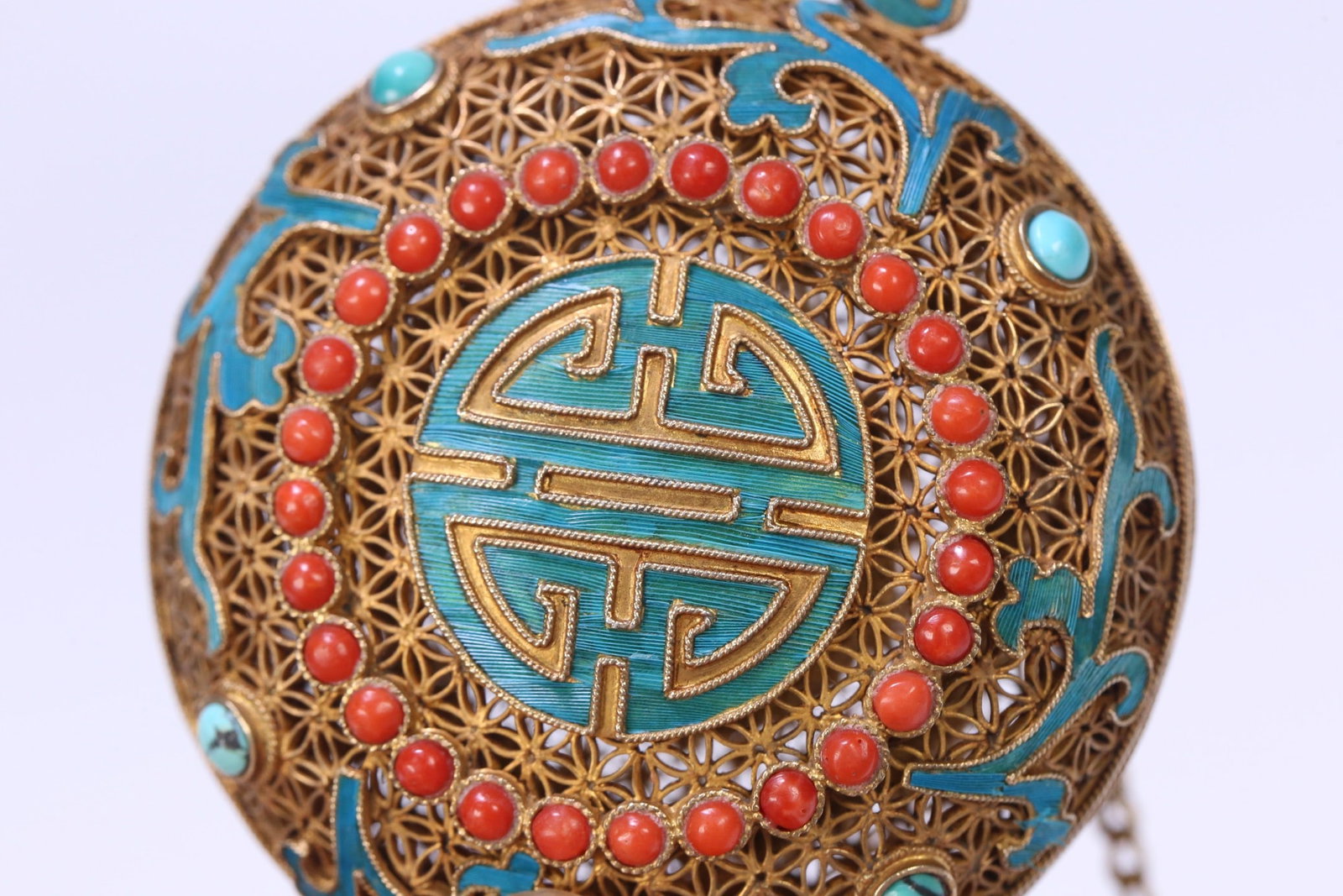 An Exquisite Gilt Silver Inlaid Turquoise Bats and Peach Pattern Pendant - 8