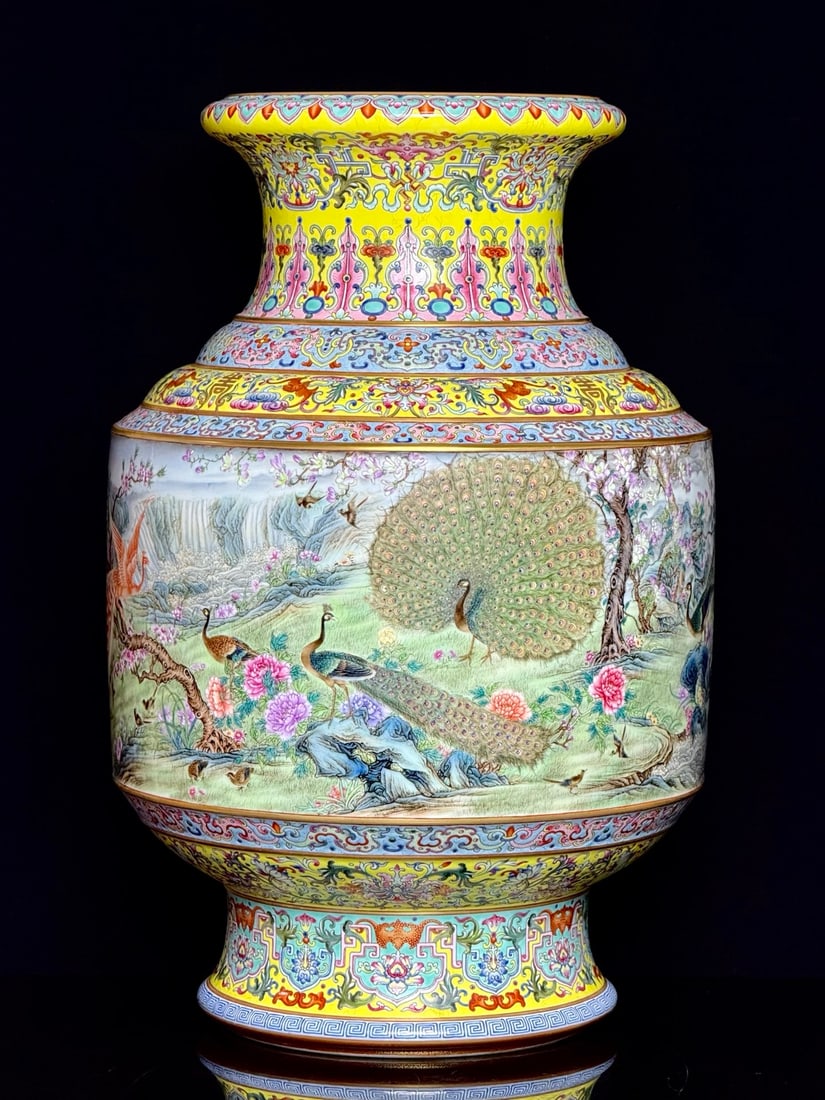 An Exquisite Famille-Rose Painted Gold Lotus Pattern Bats and Peach Pattern Flower and Bird Pattern (1 of 9)