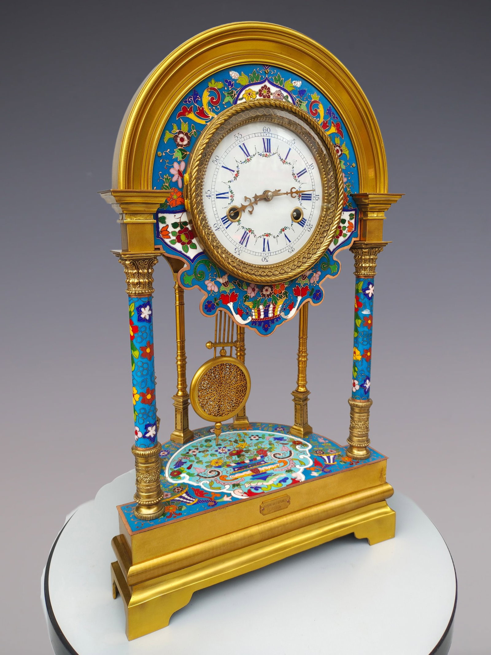 An Exquisite Gilt Bronze Lotus Pattern Clock - 2